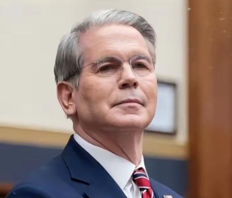 美国财政部长贝森特和中方代表在纽约刚开完会，结果贝森特罕见地很快就向外界表态，说