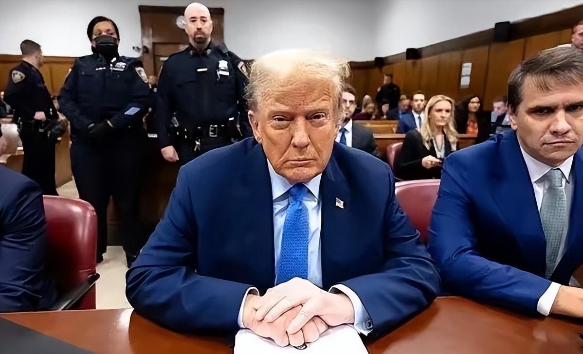 这一次中国绝对不能惯着特朗普的任性，让他自己去玩吧，喜欢售台武器就去出售吧，反正