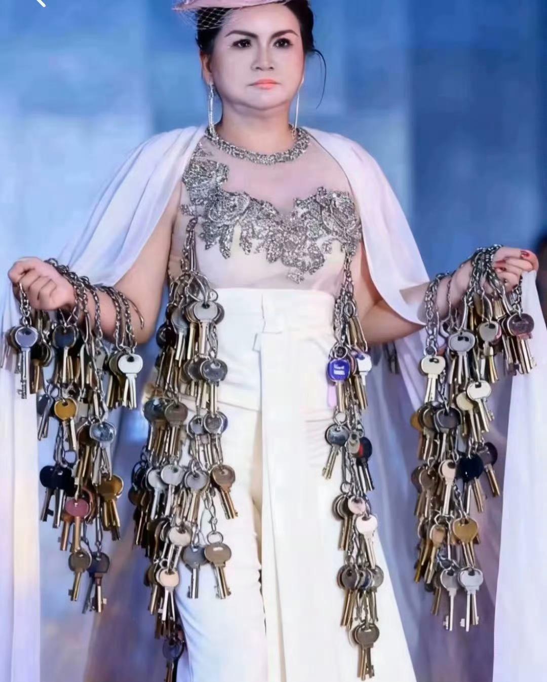 2025年国际模特大赛广东冠军林文瑢，这才是打开冠军宝座的金钥匙。现在这种打着模