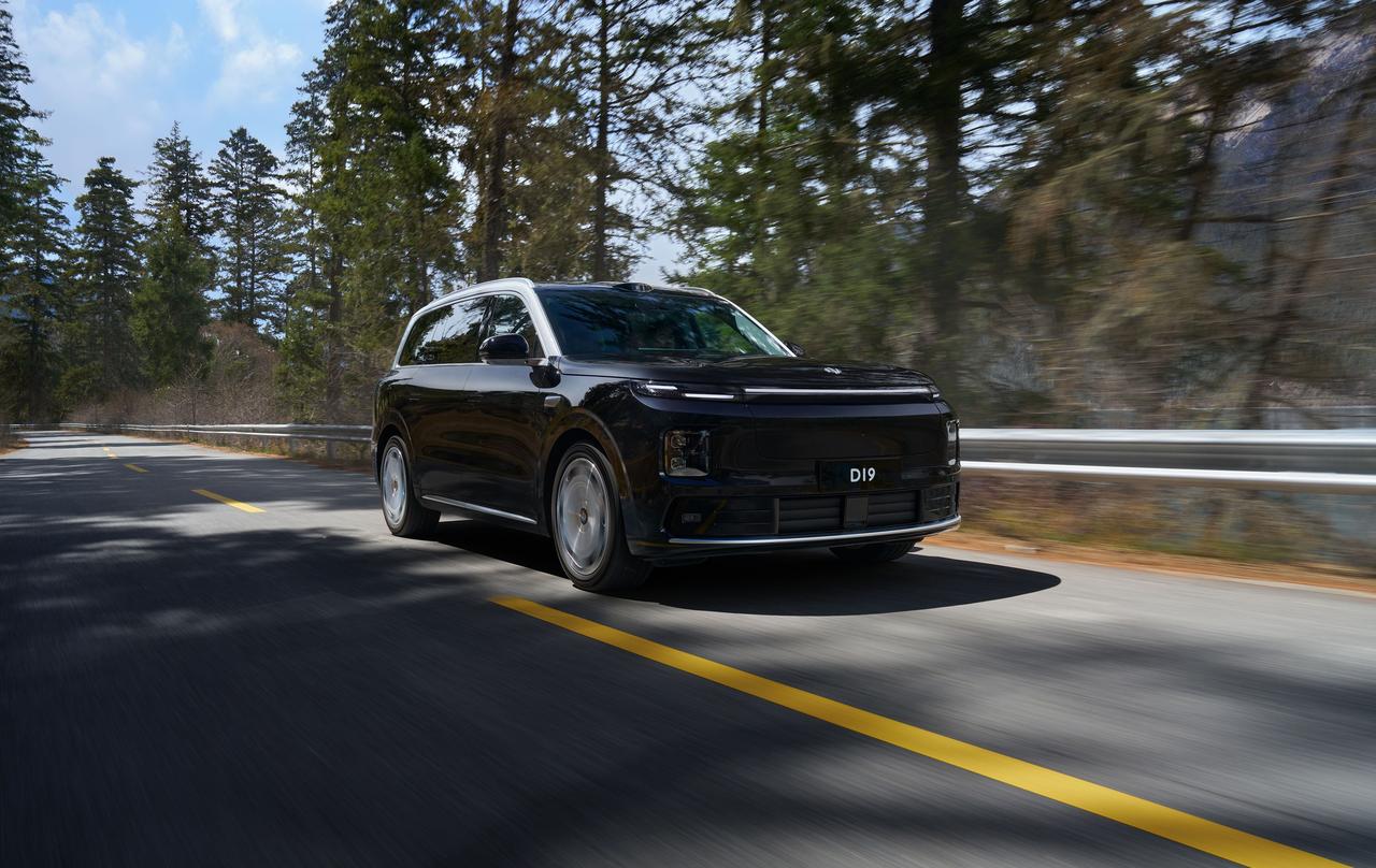 攒了几年钱买辆车，出门最怕被问“师傅，走吗？”20多万的全尺寸SUV，有一个