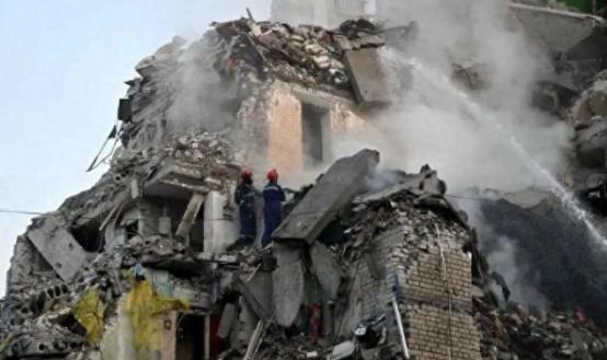俄军已经将主力部队，转移到了斯拉维扬斯克到克拉马托尔斯克方向。也就意味着，要在
