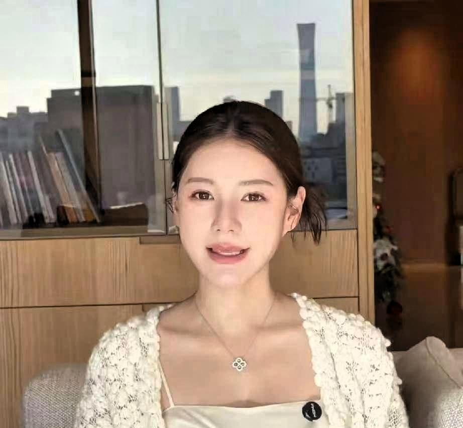 马筱梅的故事：孕晚期的点滴与汪小菲的侧影马筱梅怀孕，大家都在看，孕晚期更受关注