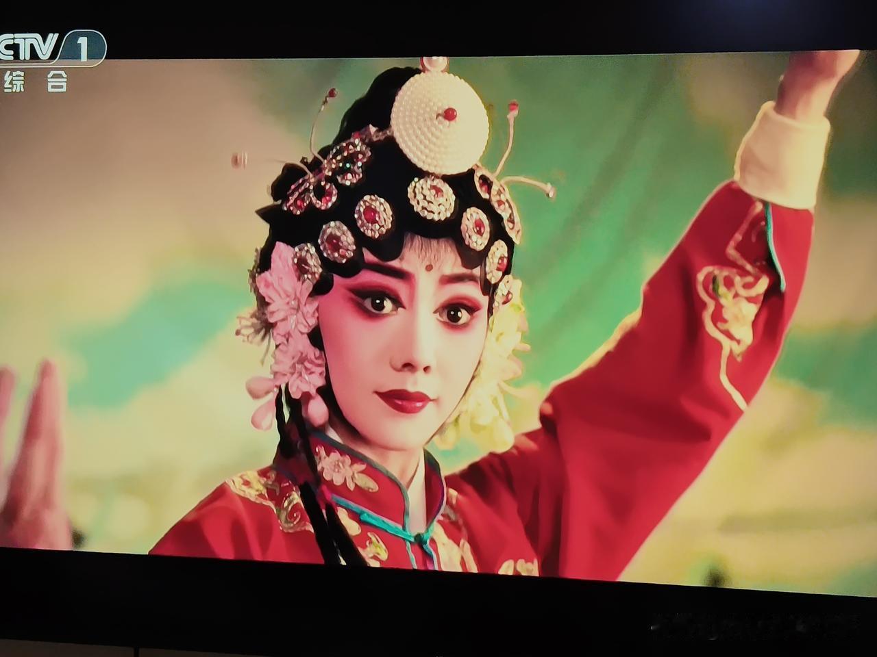 《主角》火了，主角火了。2027年白玉兰最佳女主角，非她莫属了。《主角》火了