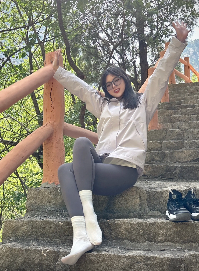 为什么爬山一定要穿瑜伽裤？