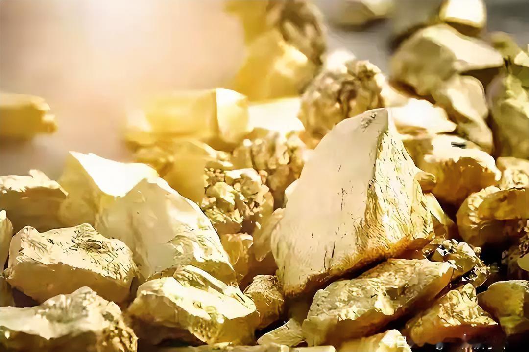 日本“地球号”钻探船赴南鸟岛6000米深海试采稀土，架势摆得挺足，实则是场“高成