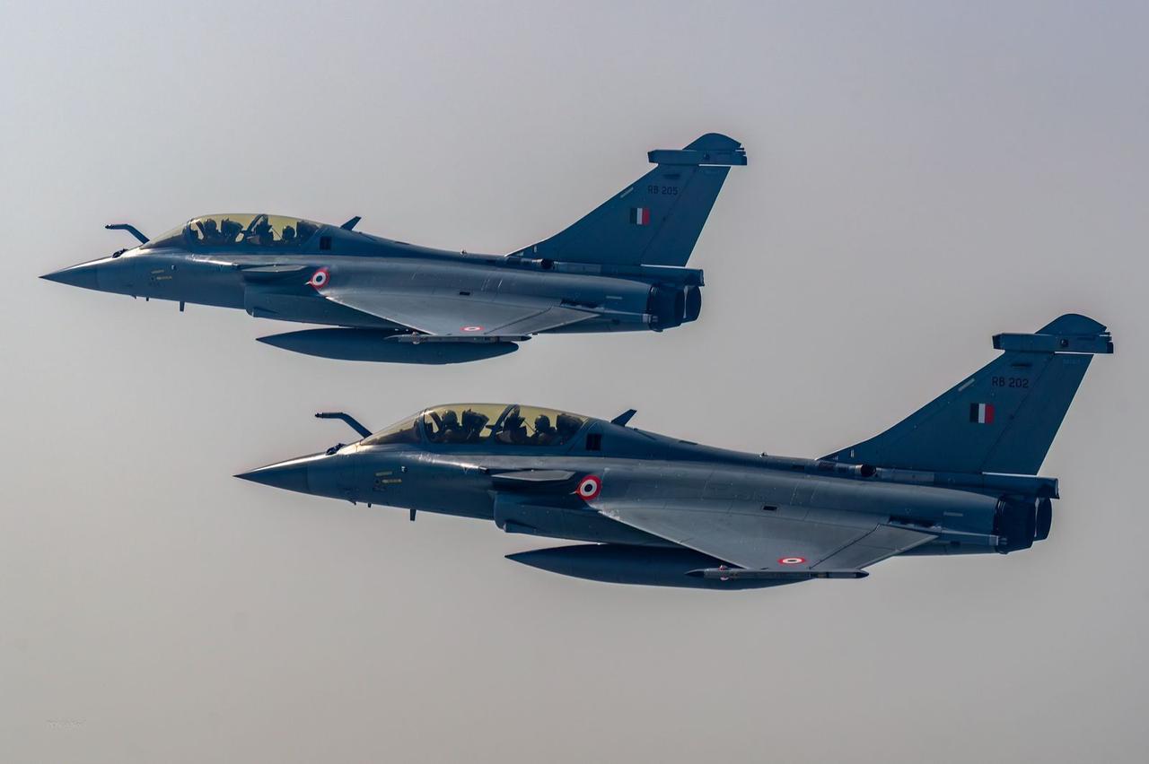 印度空军在“5.7”空战之后对其阵风战斗机进行了重新刷漆编号,目前发现的只有双座