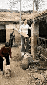 明朝宋应星伟大的发明井里打水与屋顶上瓦是一个道理