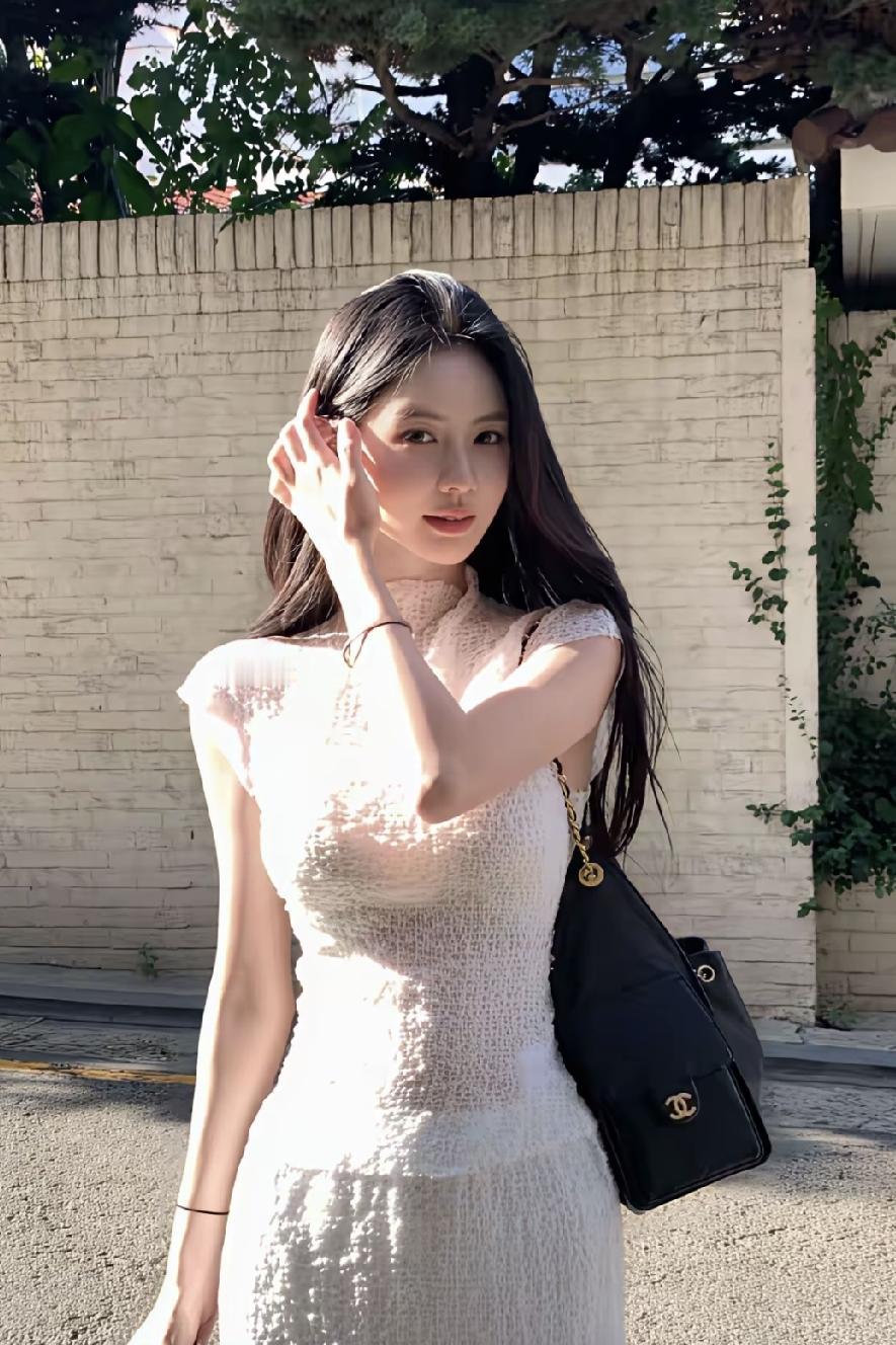 最高级的婚姻：可以依赖，但绝不依附听过一句很通透的话：依附别人的婚姻，注定