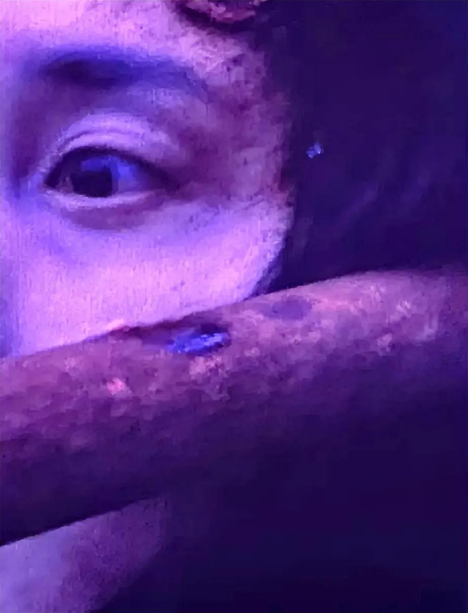 杨幂好会演，《酱园弄》里奉献了她的最佳演技！她死后靠在栏杆上的那个眼神都可以载