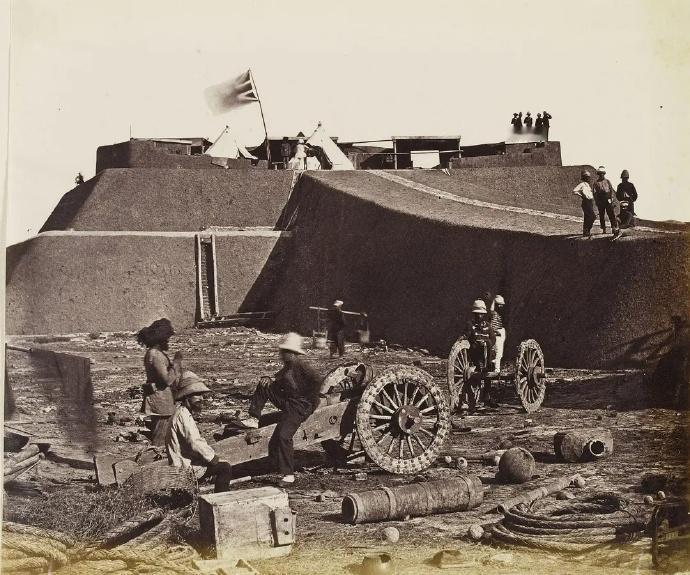 1900年7月14日，八国联军中用炸药炸开天津南门城墙时，作为清军守将的宋春华已