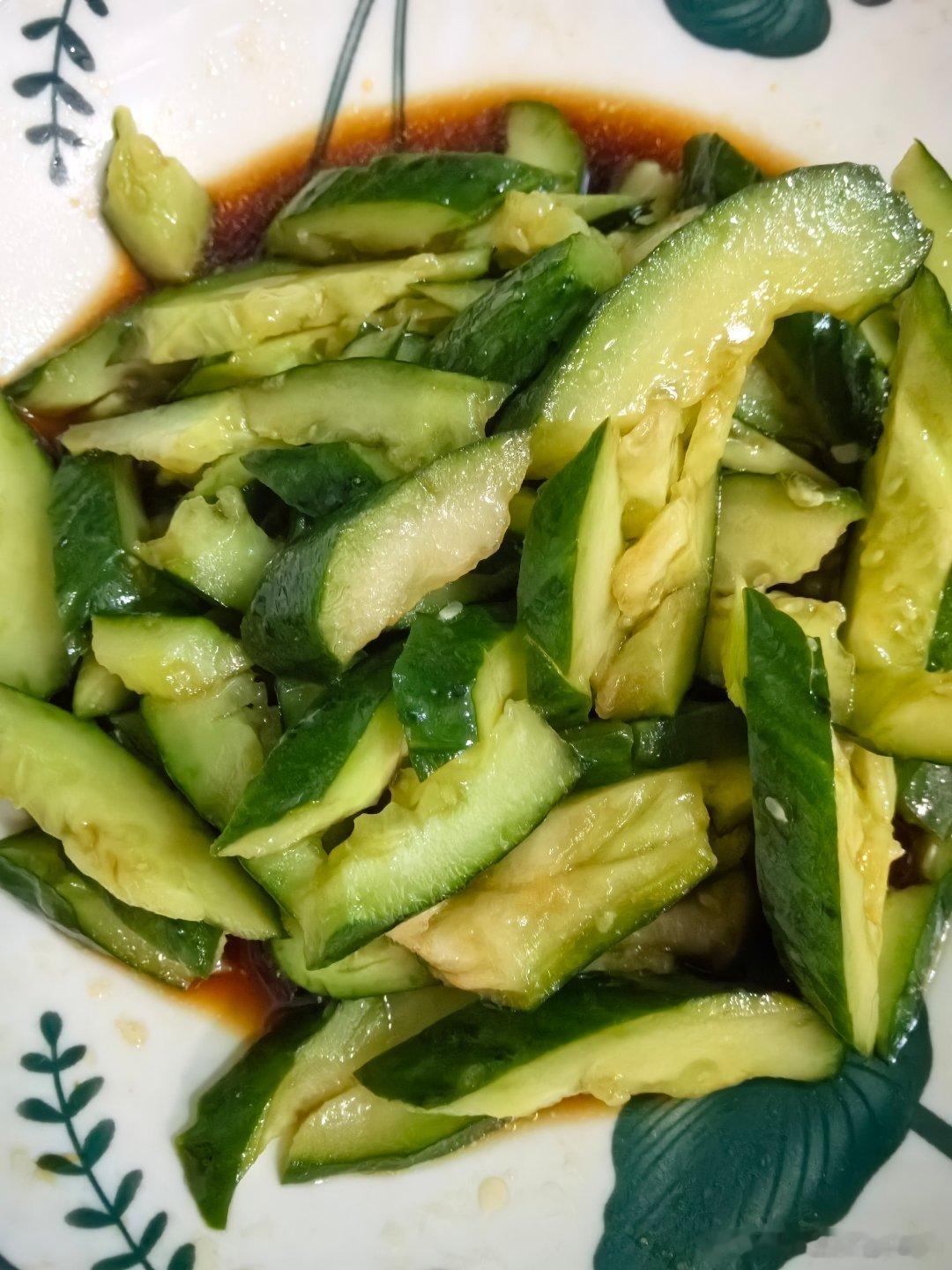 好久没发晚餐虽然我晚上减肥，不吃主食可是家里还有一个人要吃——队友我每天都吐槽他