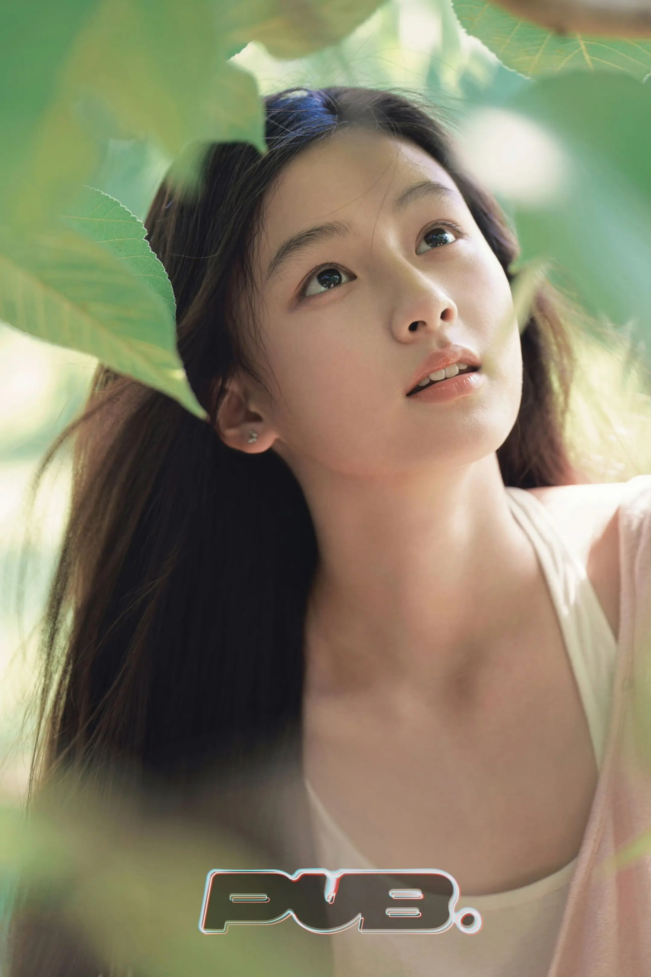 好美啊像吸了一大口氧气感觉又回到了那种明星是靠星探挖掘的年代…..