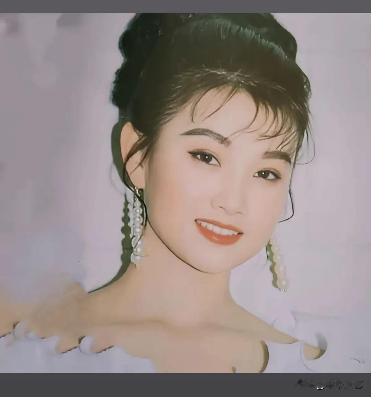 年轻时候的宋祖英