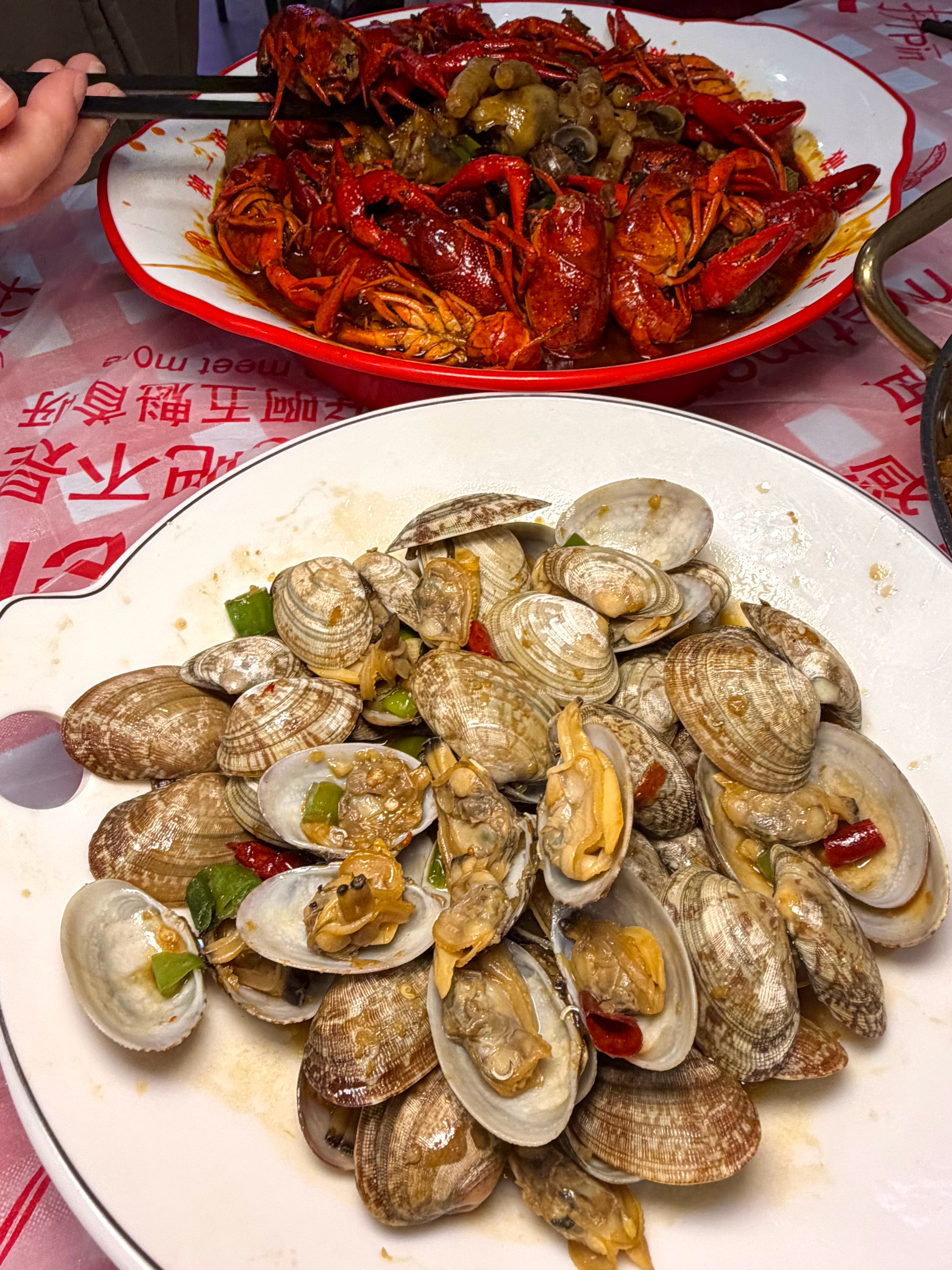 南京极品臭豆腐龙虾🦞真的没有对手！！家人们挖到宝了，在南京吃上了臭豆腐龙虾