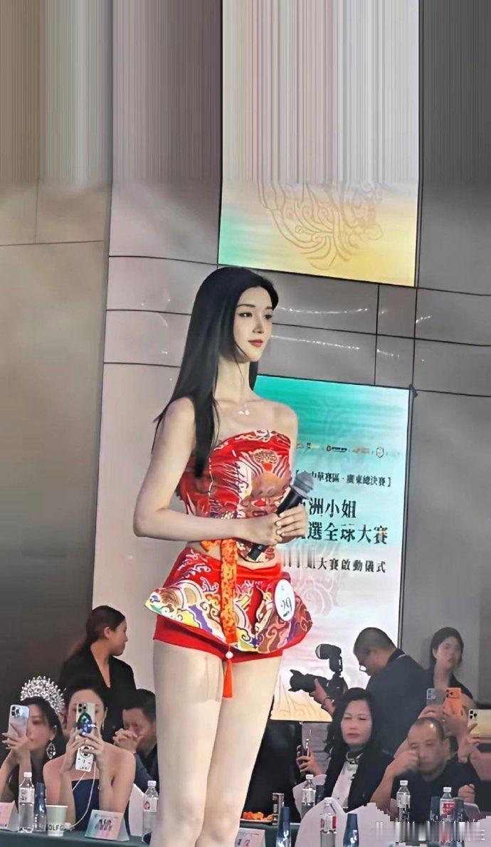 选美冠军唐蕊，身高179，广东总决赛，个子真高​​​