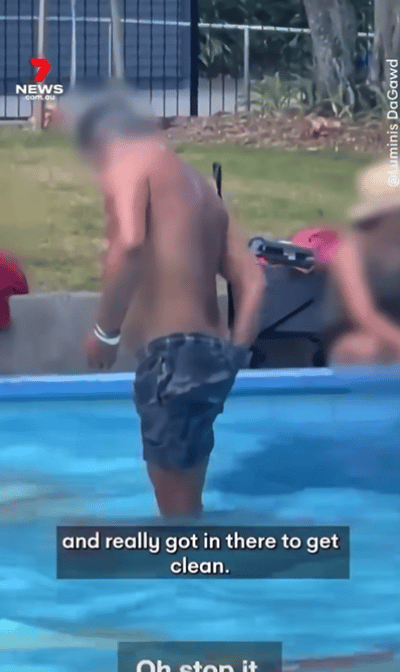 妈呀！这也太辣眼睛了吧！！一个印度男人在新西兰儿童泳池洗澡，不仅洗了，他还搓