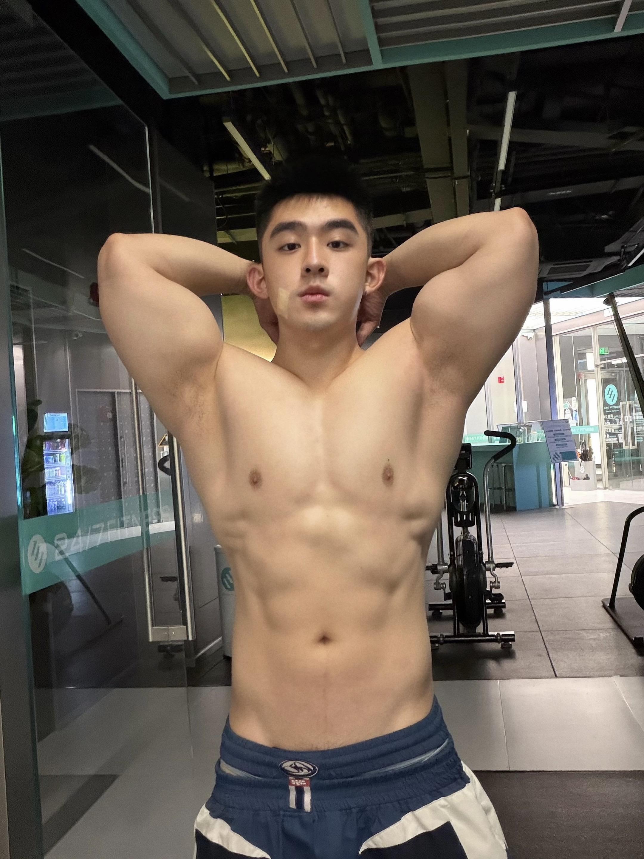 上次的健身周边💗。