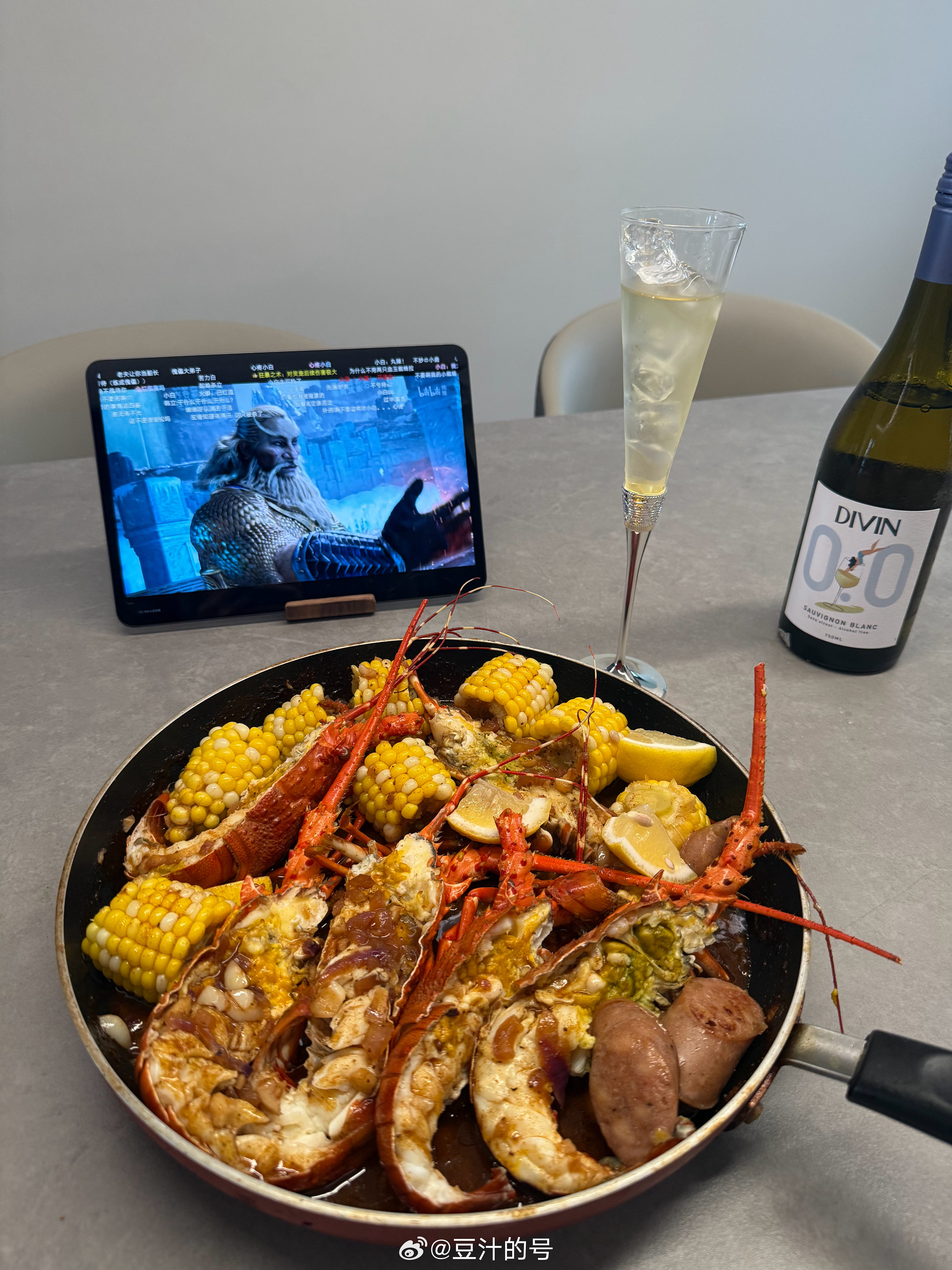 今日晚饭哈哈哈哈感觉有点对自己太好了