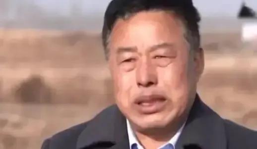 黑龙江一大爷，倾尽家产养鹅，6000只大鹅，将近大半随大雁迁徙跑路了，没想到，蛰