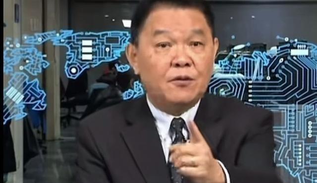 台湾地区学者黄征辉通过电视喊话岛内民众，跟国民党主席郑丽文走，两岸统一后台湾人会