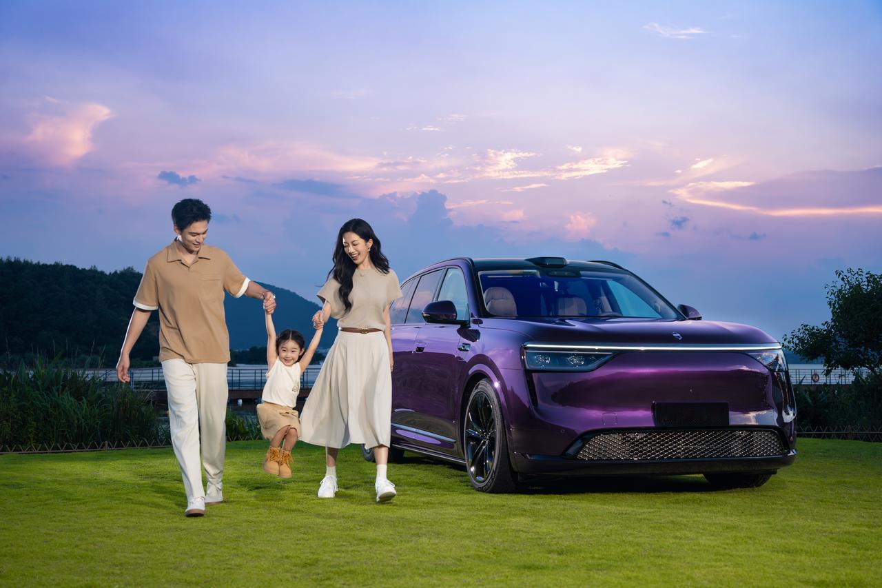 40万级买什么车？问界M8累计交付12万辆，成关键考量40万级购车预算，消费者