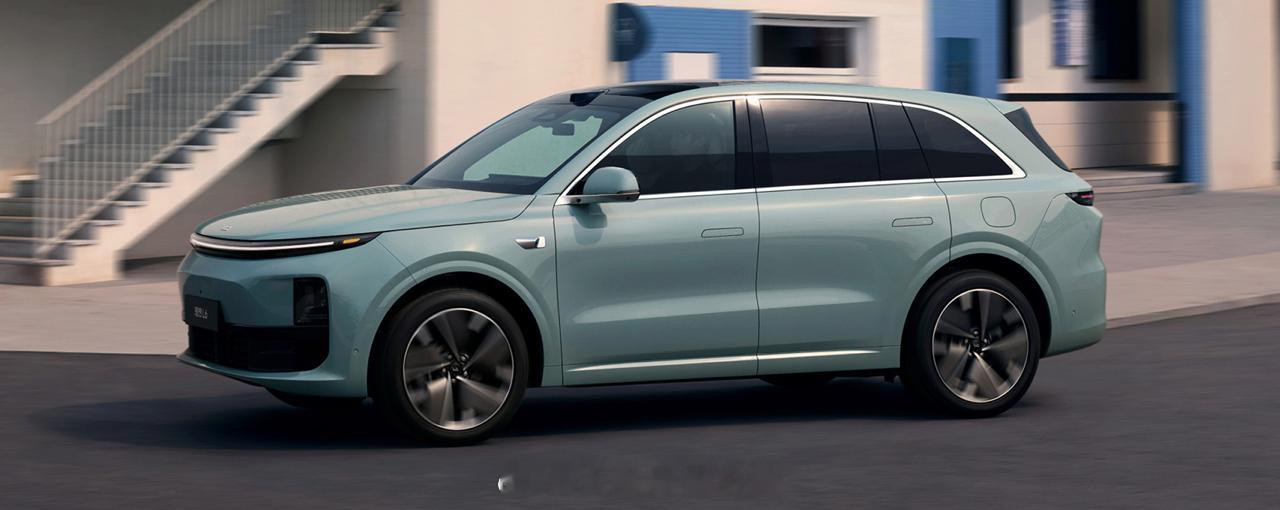 余承东亲自爆料的问界M6，定价介于M5和M7之间，大概率25万元级