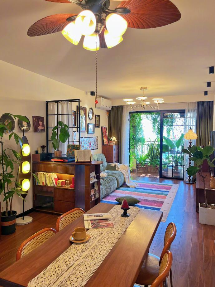 生活气息足够强的复古风…20万不到99平，给大家参考