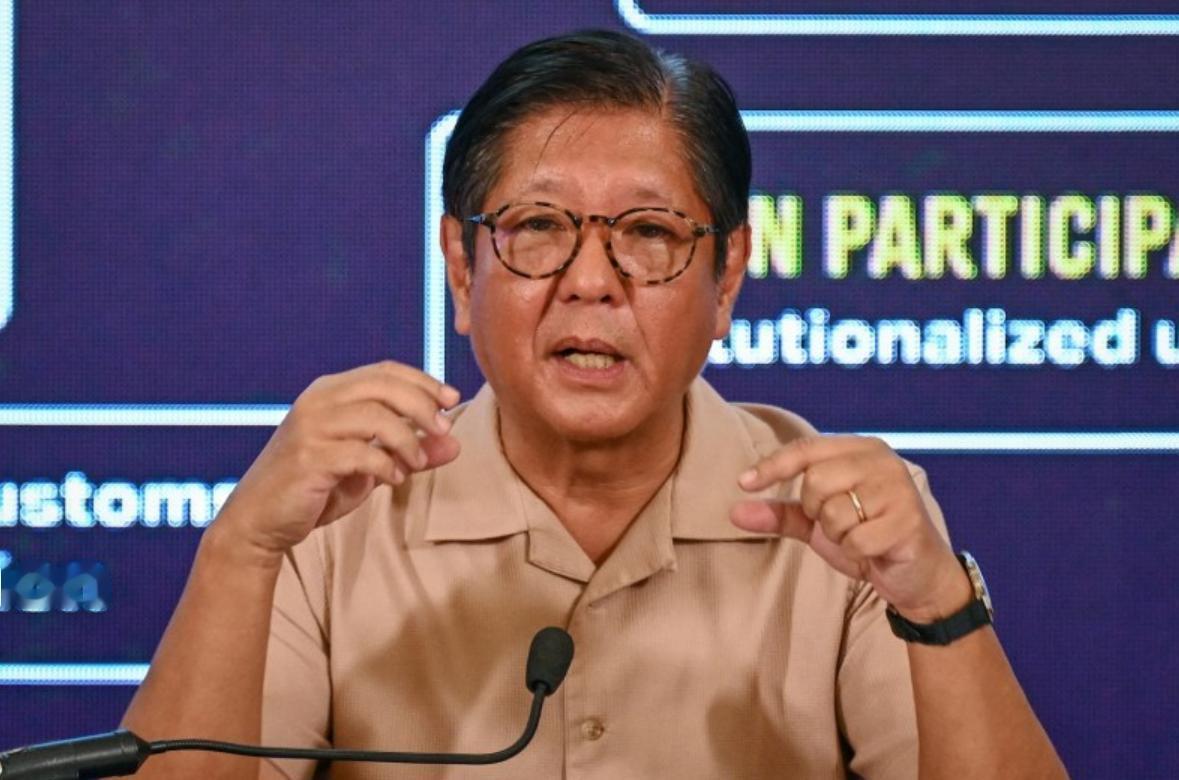 菲律宾这回算是踢到钢板上了！想赶人走？没问题，不用你们费劲挑挑拣拣，咱们全员打包