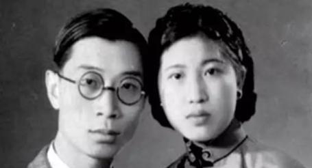 1966年，朱梅馥为傅雷准备好温水，等他服下剧毒药物后，她又帮傅雷摆正仪容，然后