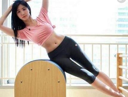 产后恢复身材小蛮腰, 难吗? 做好这几点就够了, 30斤没问题