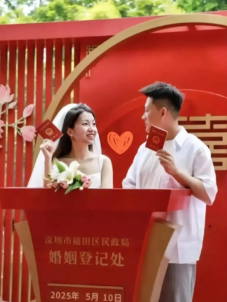 今天民政局的一句话，让所有人都破防了，民政局对外宣称：以后在外旅游都可以就