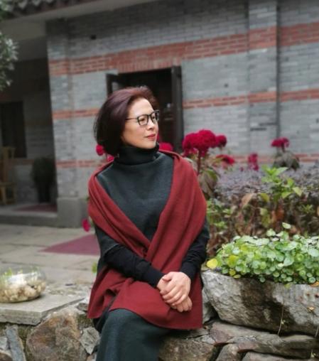62岁阿姨坦言：人老了也会动心，但我没敢迈出那一步都说“人到老年万事休”，