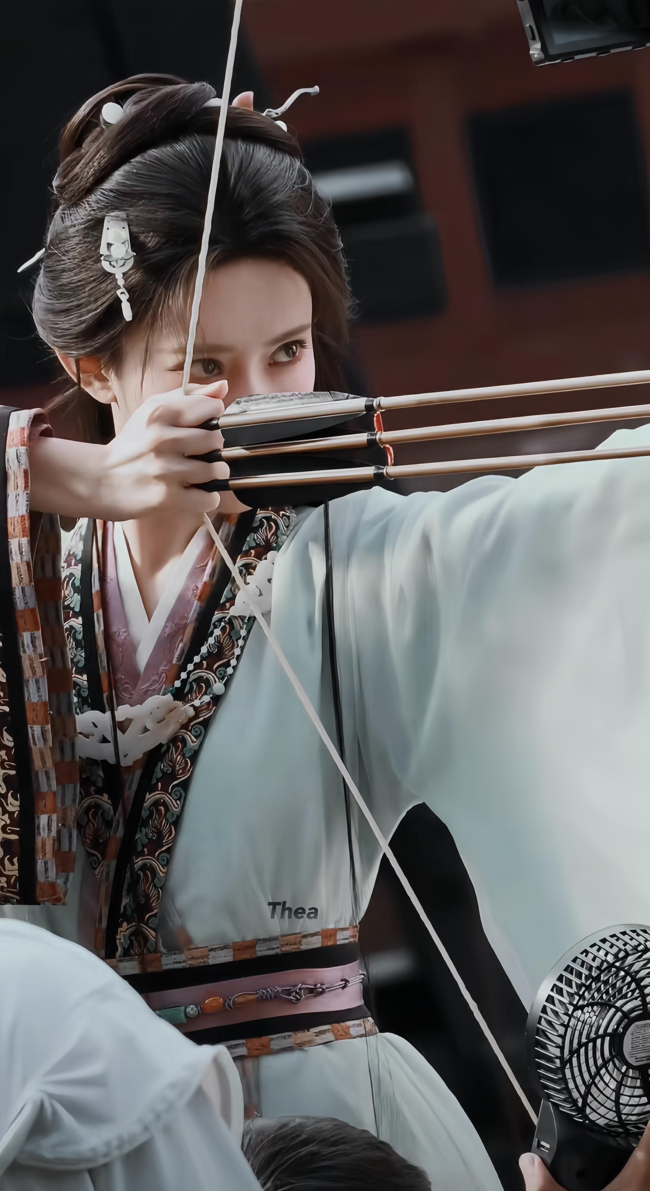一箭射天下 一眼定生死。