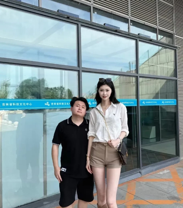 这就是人人都羡慕的爱情吧？[哈哈笑][哈哈笑][哈哈笑]