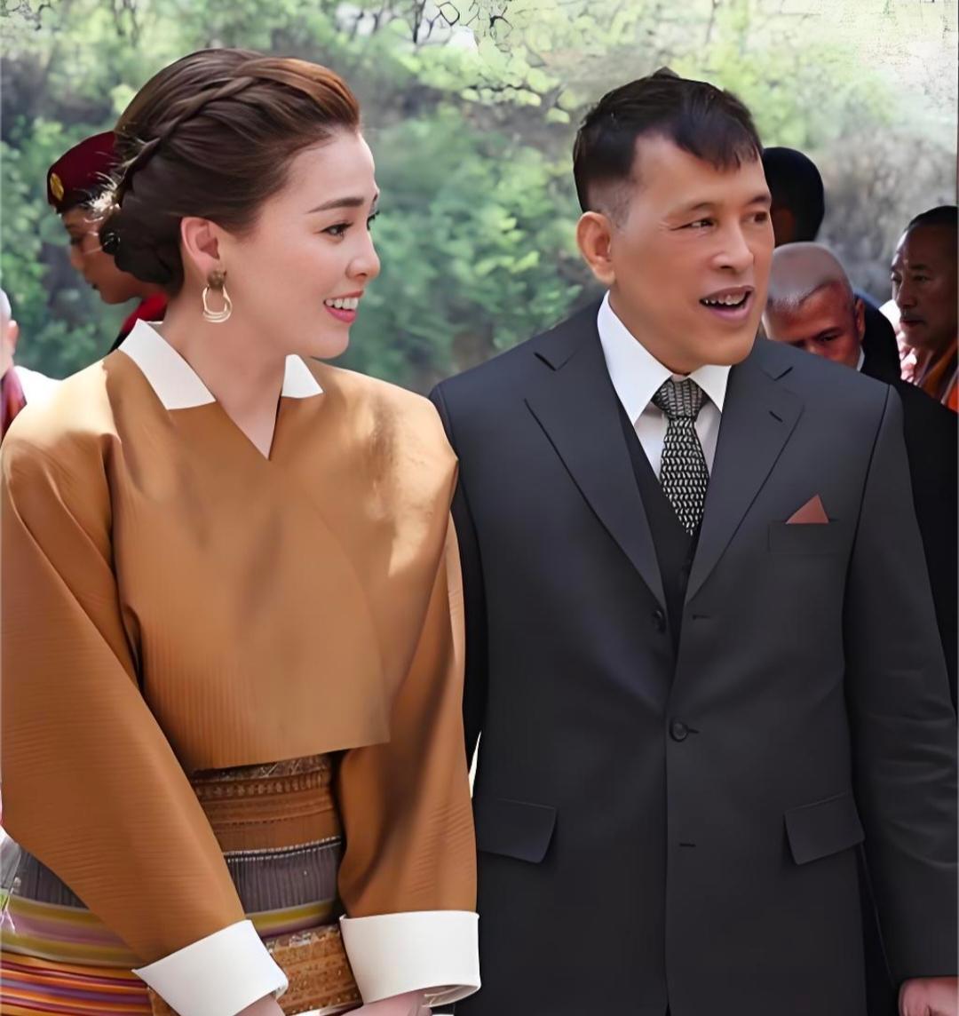 果不其然泰国方面突然宣布了。这次节点很清楚：适逢中泰建交50周年，拉