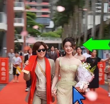 黄杨钿甜这名字可把网友整懵了！原以为是爸妈姓氏拼的"黄+杨"，结果一扒发现爸爸叫