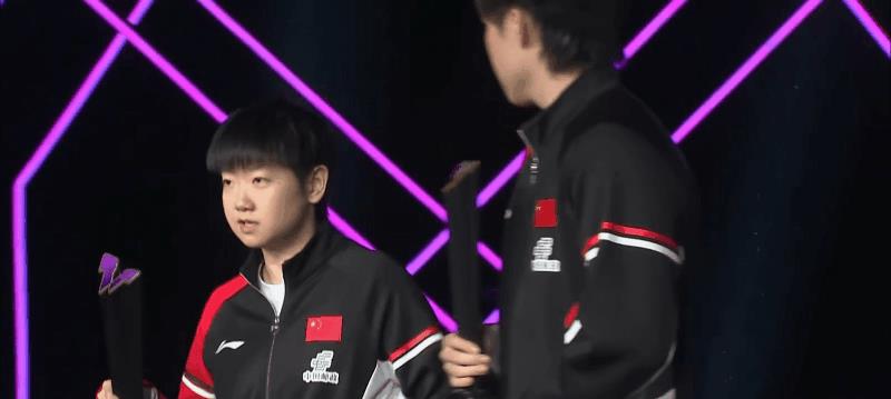 莎莎：恭喜啊！上次一起合照，还是头哥先说的祝贺，这次换莎莎啦，好搭档重返世一，