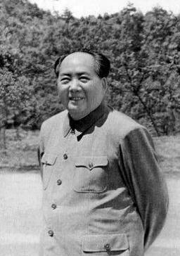1971年，在南昌见到许世友时，毛主席说：“你对我的感情，没有过去那么深了。我的