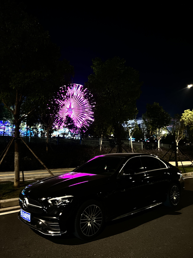 25W能拿下的奔驰C这氛围感谁能媲美！这才是女孩子的梦中情车吧谁能拒绝奔驰C