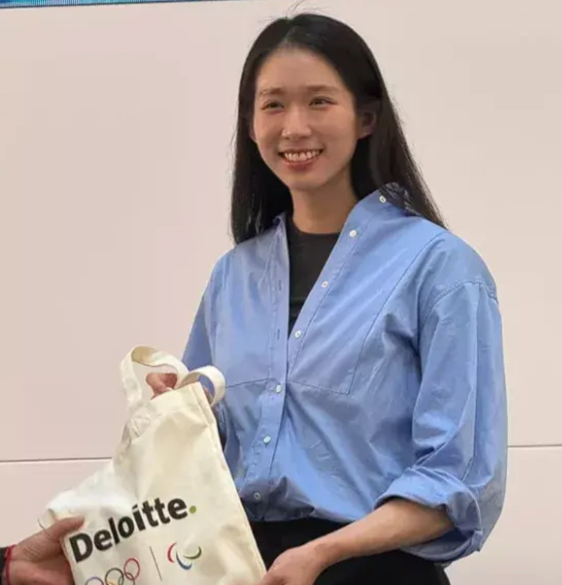 承认吧，多读书就是有用。你就说奥运击剑冠军江旻憓吧。今年才31岁的她开启