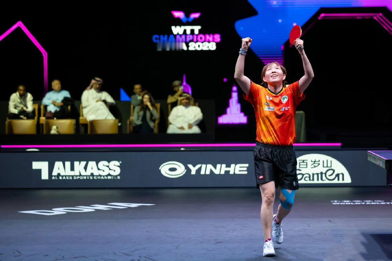 朱雨玲七天两冠，收获些什么？第一、最直接的就是奖金，七天前的冠军赛获