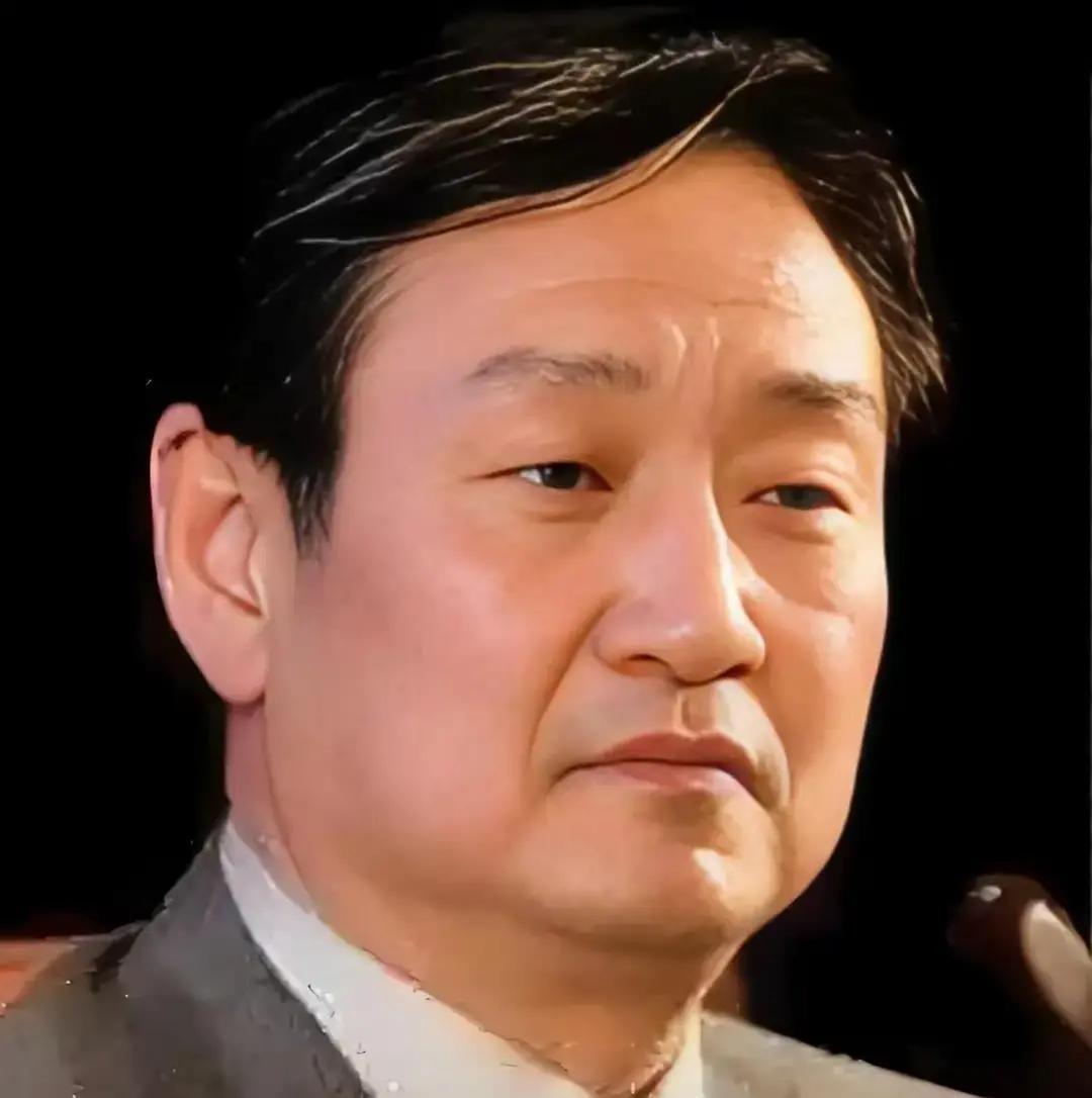 26年零血缘，他把继子宠成亲儿巴图喊爸，不是英达，是赵玉吉。每天早上