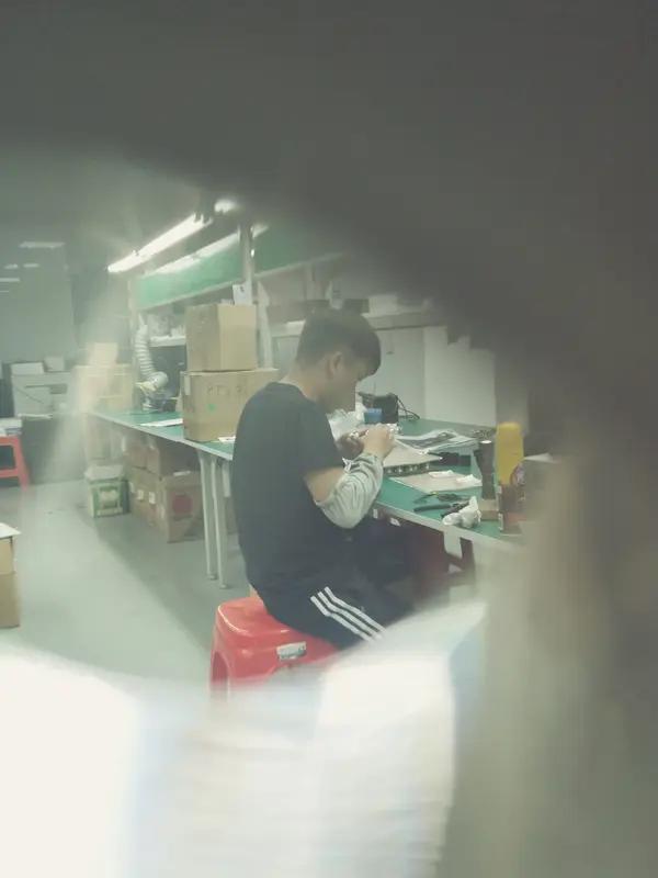现在一个人一份职业，算是异类！我以为一份工作，一份稳定的工作，一份稳定的收入