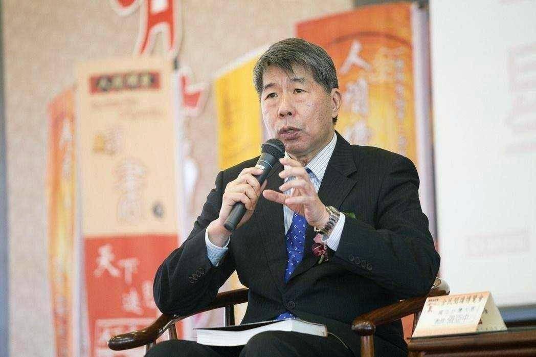 美国在洗劫台湾，岛内有人帮忙坑自己人！台湾《中国时报》2月9日登了一篇张亚中