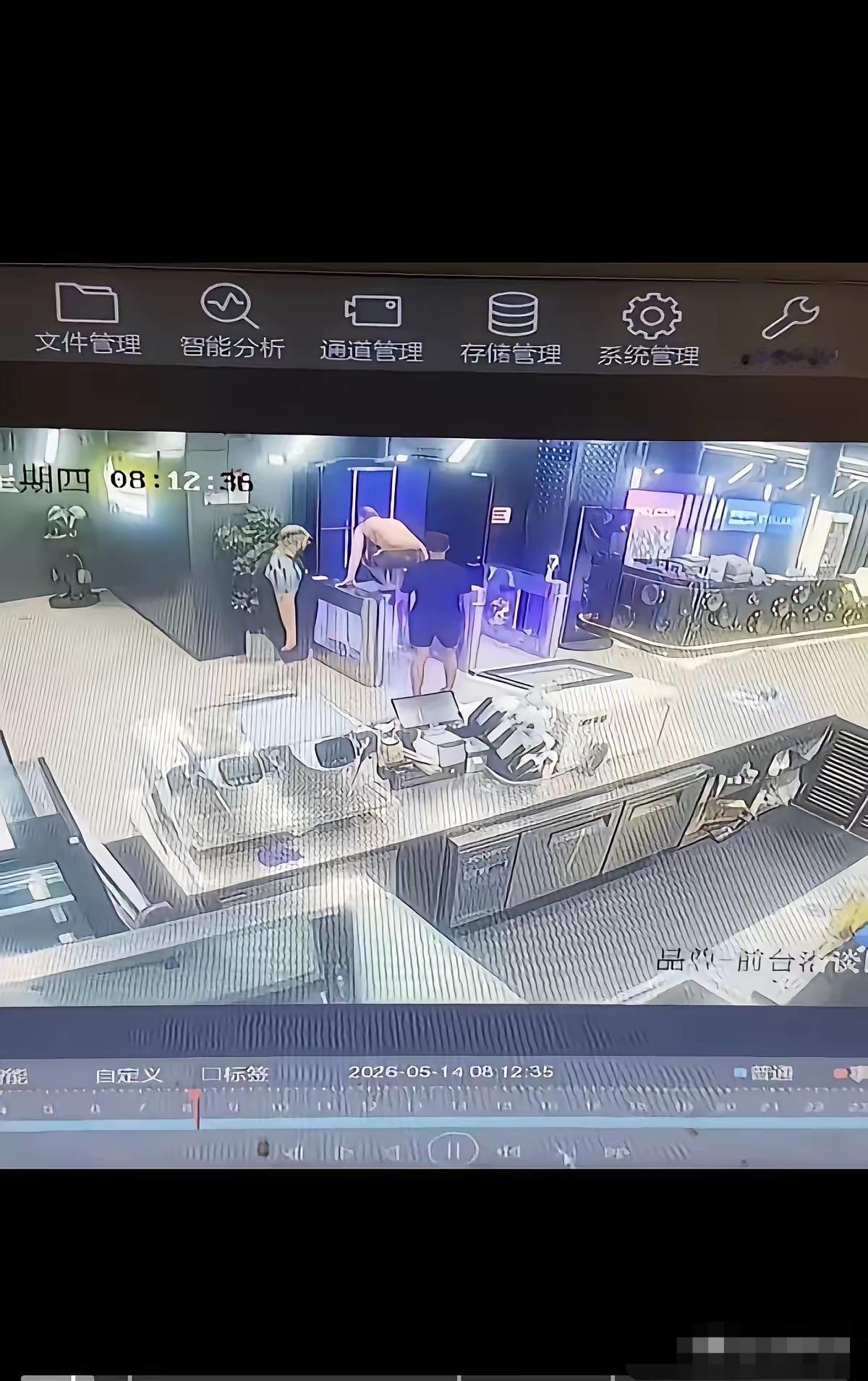中国不是法外之地！谁能想到，在上海这个国际化大都市，竟然有四名外籍男子把"零元