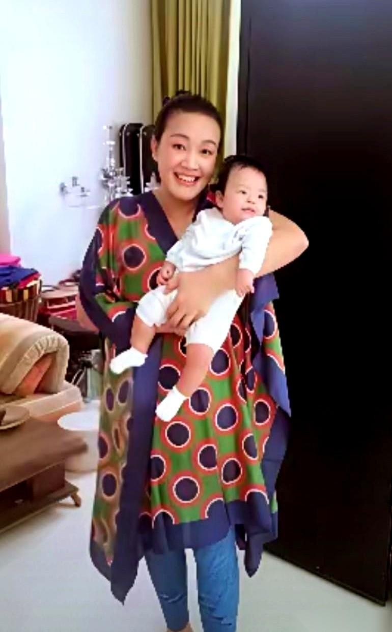 汪小菲这个人，好像被写进了同一个剧本。婚前，什么都好谈。婚后，女方坐镇台北，他