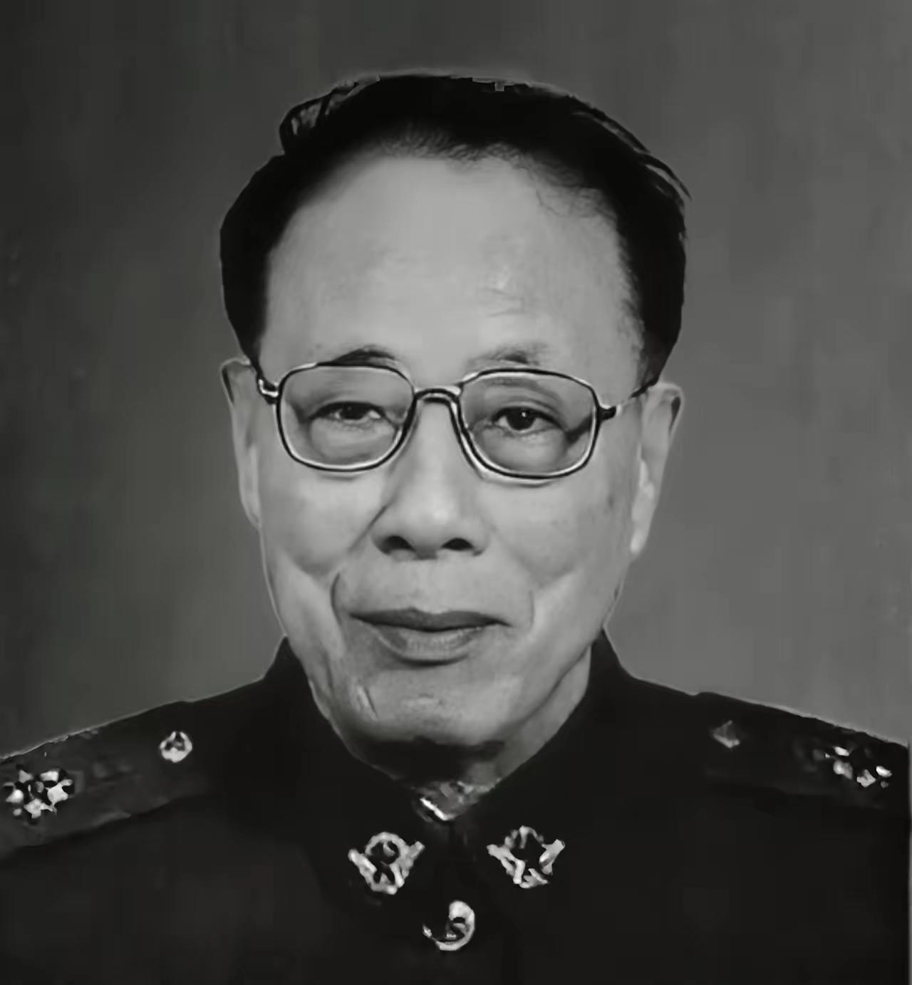 中国科学院院士，北斗卫星的创始人，是他令我们拥有了自己的导航系统！请你停留片刻为