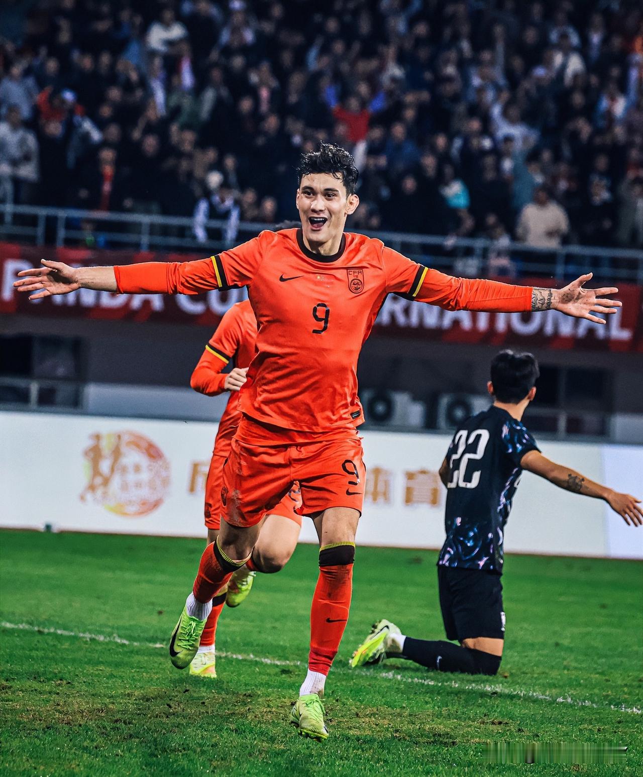 拜合拉木终于道出掏心窝子的话！他说球队出线完成了目标，但是他特别想进球！