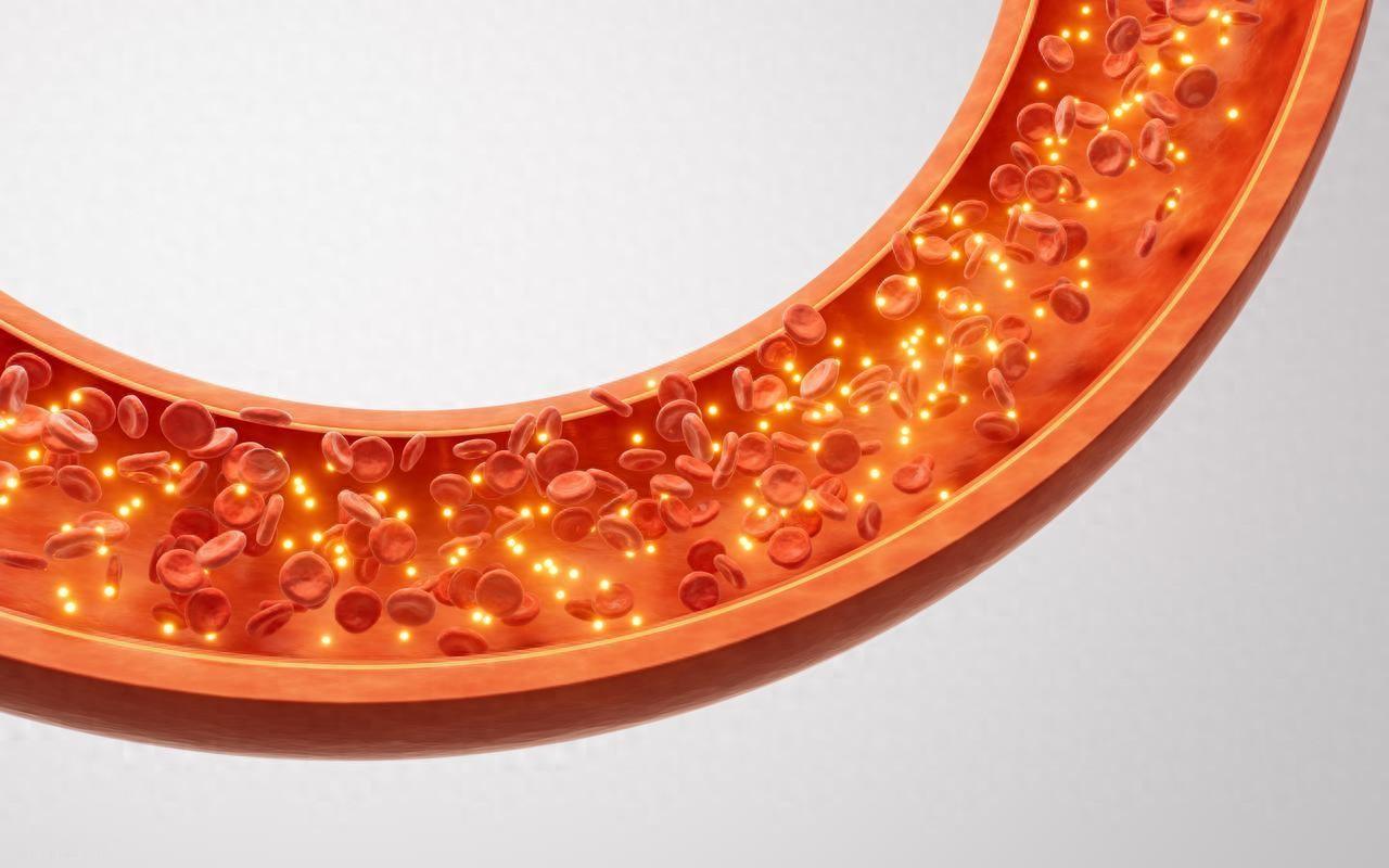 张文宏：长期吃降脂药的人，一定要记得，多补充这3种维生素！有些人一听到降脂药