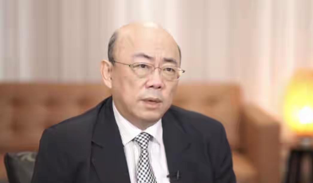 郭正亮这次错了。郭正亮在昨天的节目中说，郑丽文访美的意义不大，他建议郑丽文把精力